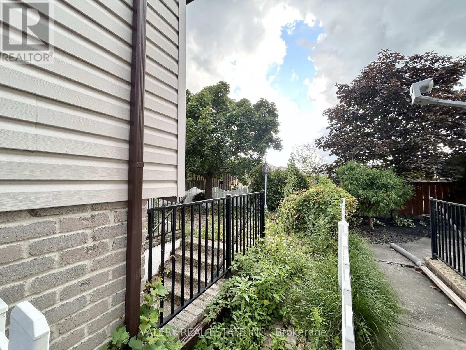 3 - 1559 Chateau Avenue, Tecumseh, Ontario  N8P 1M3 - Photo 20 - X12767698