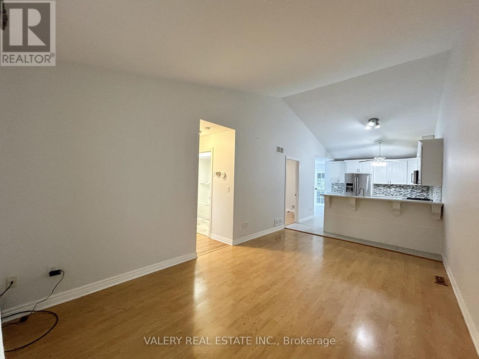 3 - 1559 Chateau Avenue, Tecumseh, Ontario  N8P 1M3 - Photo 7 - X12767698