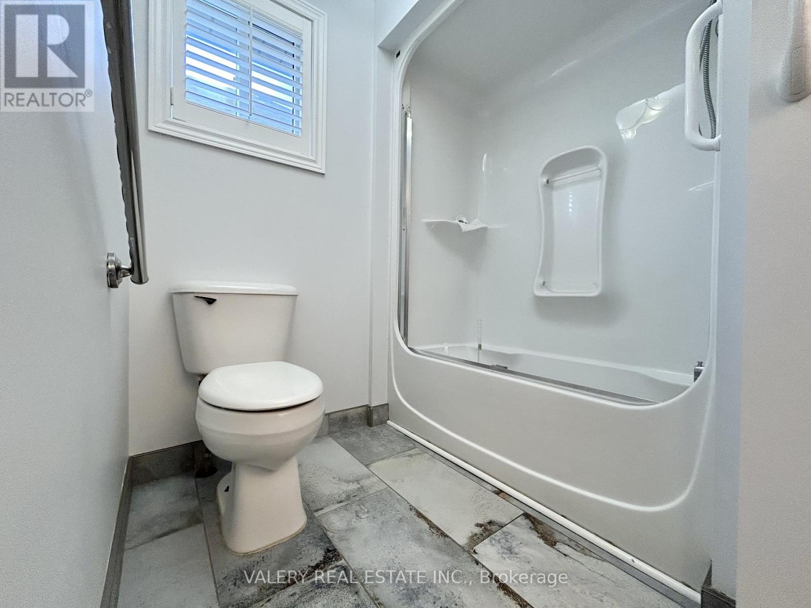 3 - 1559 Chateau Avenue, Tecumseh, Ontario  N8P 1M3 - Photo 9 - X12767698