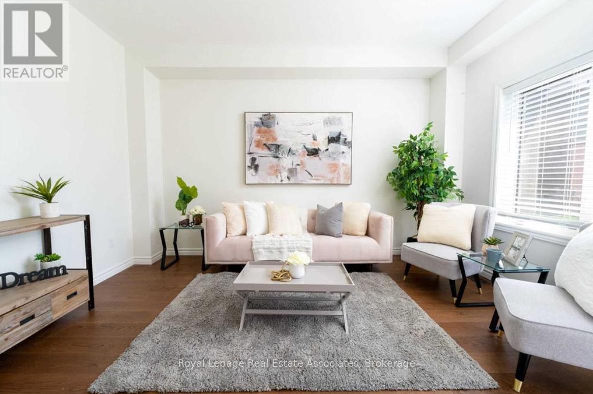 4 Bilanski Farm Road, Brantford, Ontario  N3S 0J4 - Photo 2 - X12767796