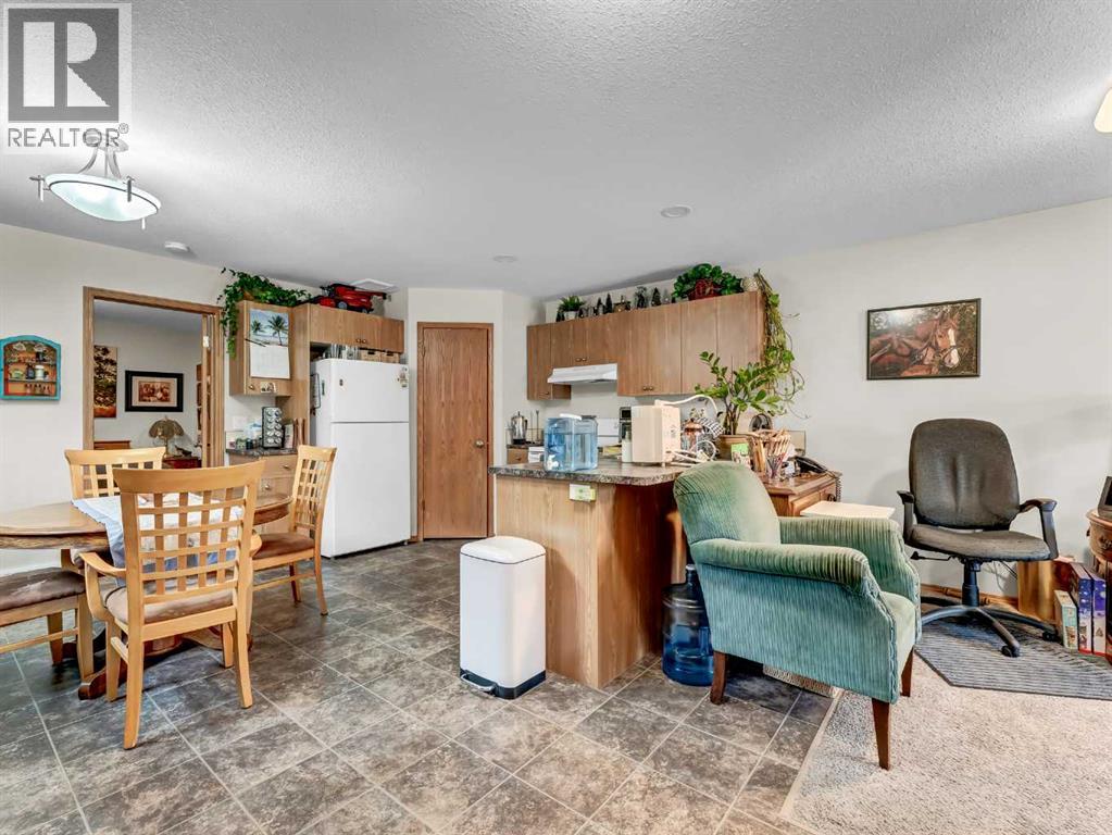 628 Industrial Avenue Se, Medicine Hat, Alberta  T1A 3L3 - Photo 10 - A2282918