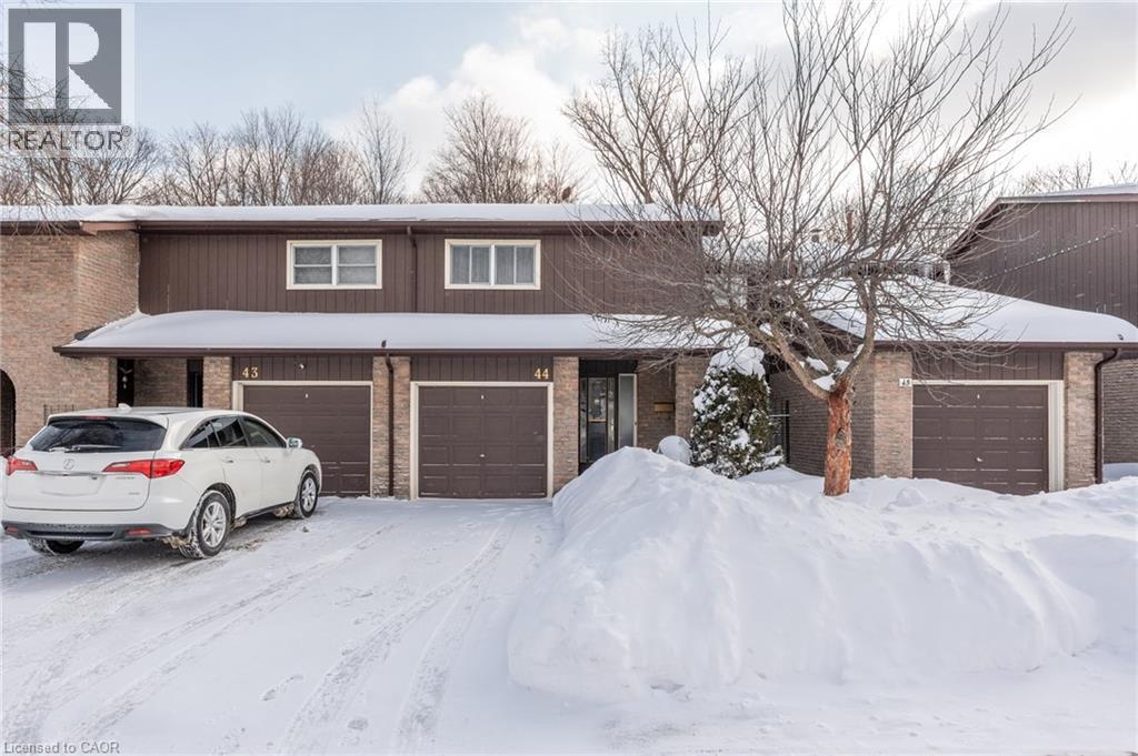 2301 Cavendish Drive Unit# 44, Burlington, Ontario  L7P 3M3 - Photo 1 - 40801306