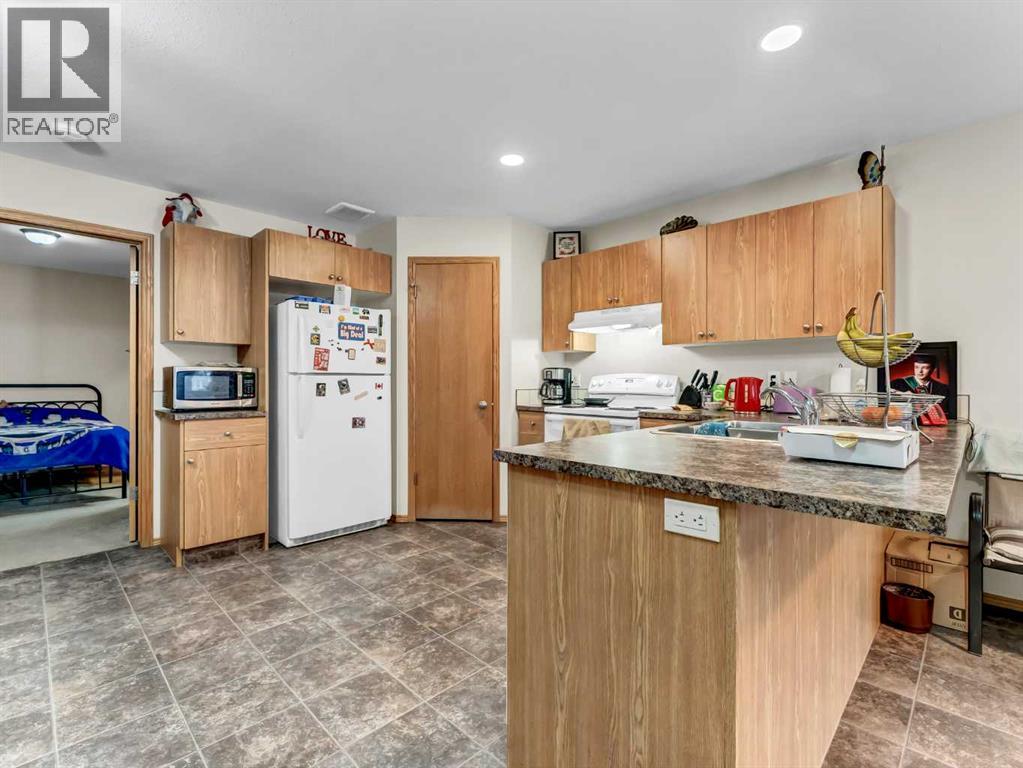 630 Industrial Avenue Se, Medicine Hat, Alberta  T1A 3L3 - Photo 15 - A2282921