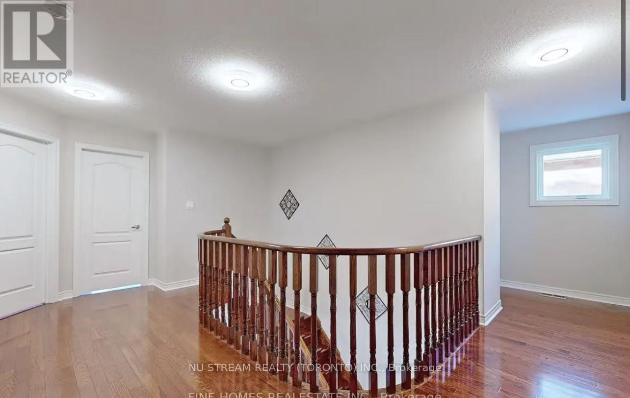 #main - 85 Patti Mcculloch Way, Newmarket, Ontario  L3X 3G1 - Photo 12 - N12764044