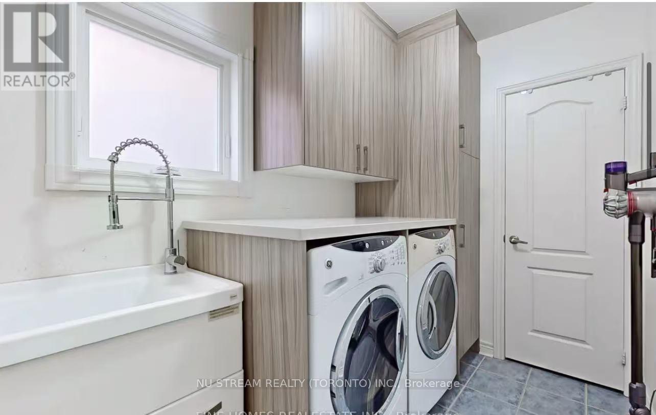 #main - 85 Patti Mcculloch Way, Newmarket, Ontario  L3X 3G1 - Photo 10 - N12764044