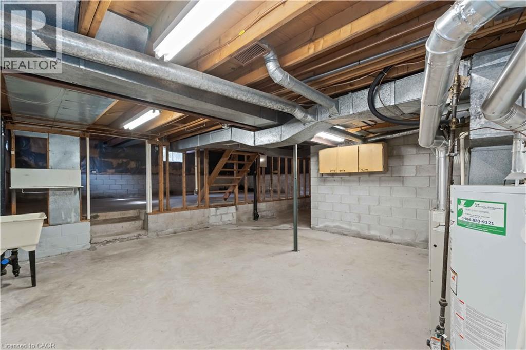 5048 Stenzel Court, Beamsville, Ontario  L0R 1B5 - Photo 14 - 40803577