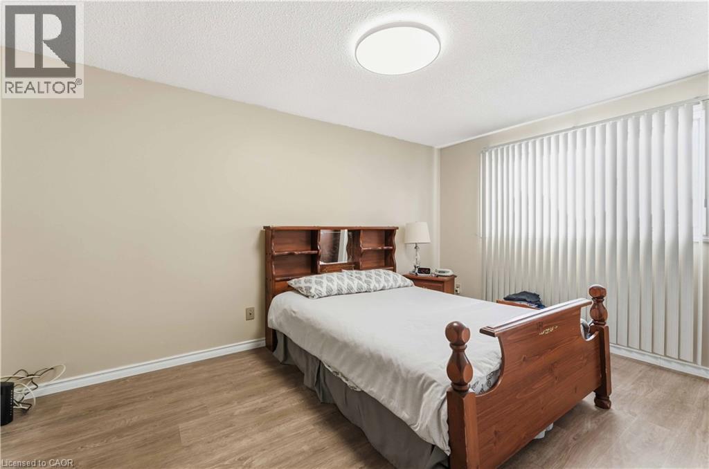 5048 Stenzel Court, Beamsville, Ontario  L0R 1B5 - Photo 6 - 40803577