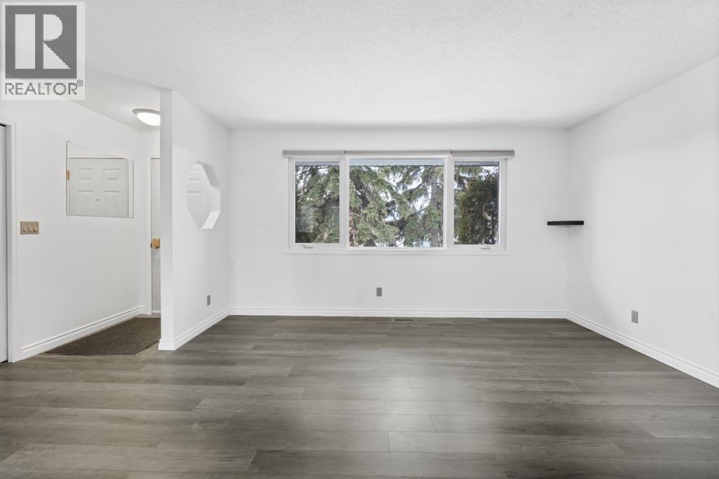 724 Pinecliff Road Ne, Calgary, Alberta  T1Y 3X1 - Photo 7 - A2282722