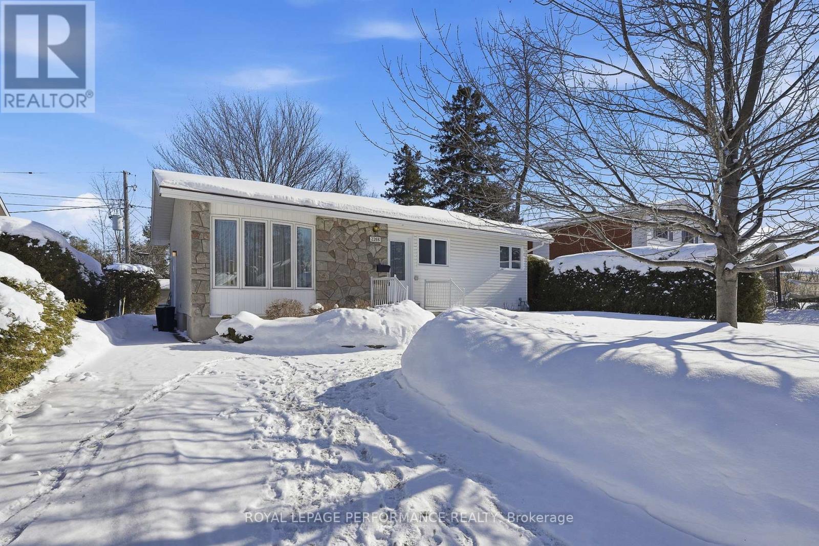 2266 FIFE CRESCENT, Ottawa, Ontario
