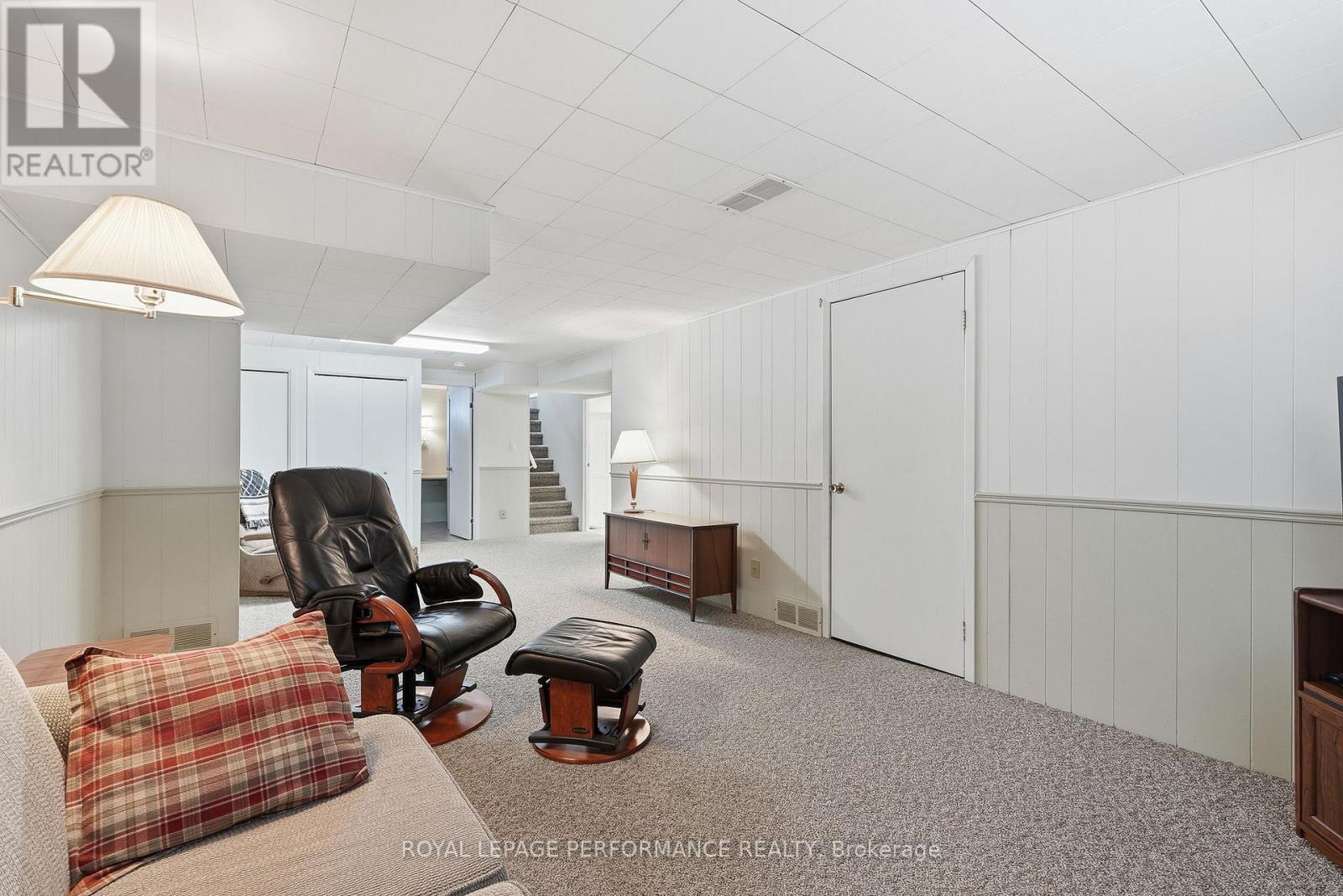 2266 Fife Crescent, Ottawa, Ontario  K1G 2Z4 - Photo 18 - X12767824