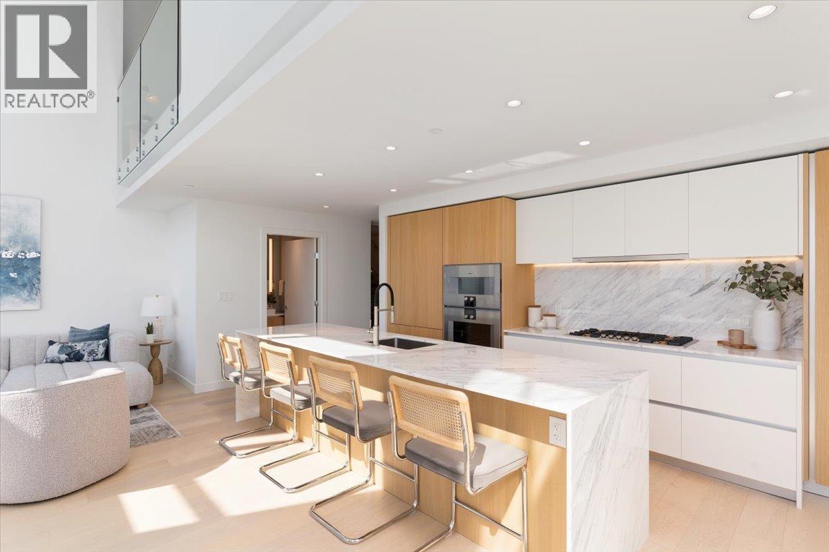 2404 1500 Fern Street, North Vancouver, British Columbia  V7J 0E6 - Photo 5 - R3087535