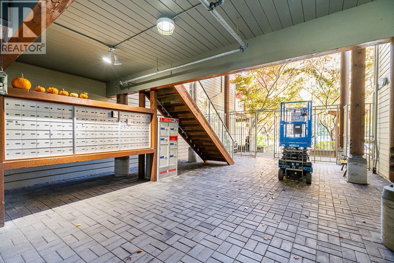 107 1120 Tsatsu Shores Drive, Delta, British Columbia  V4M 4G3 - Photo 7 - R3087540