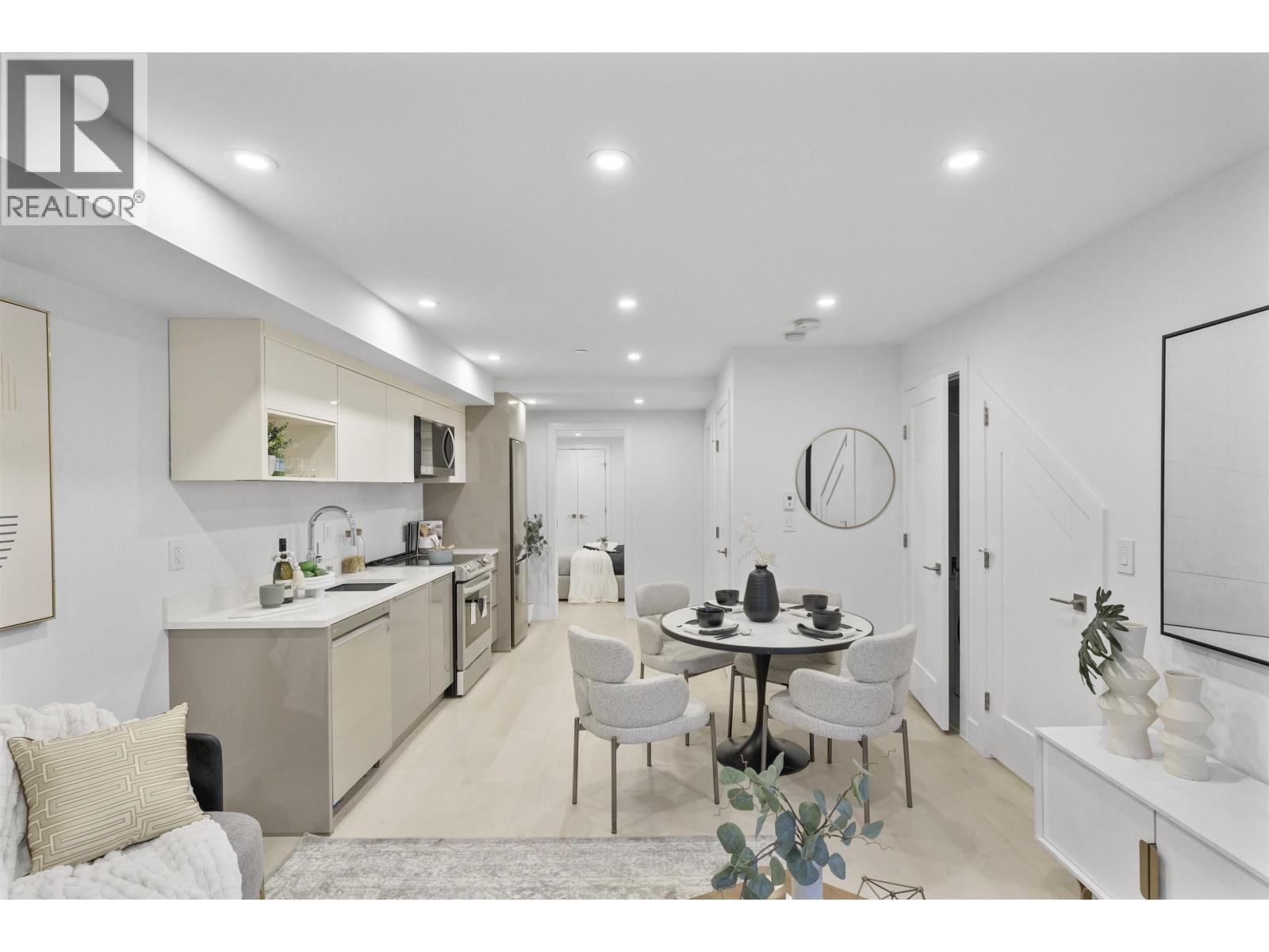 2 434 E 1st Street, North Vancouver, British Columbia  V7L 1B7 - Photo 14 - R3087544