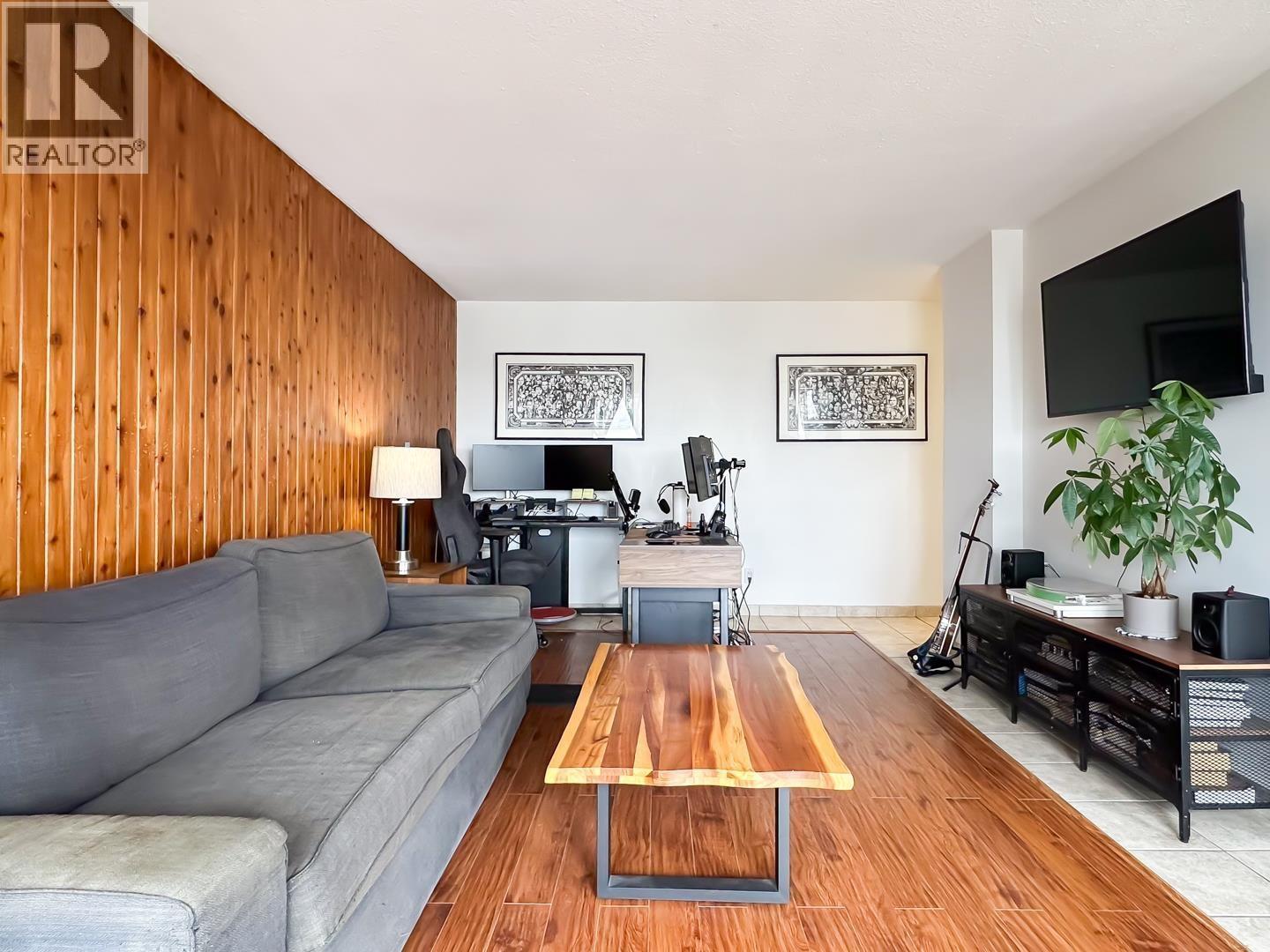 502 320 Royal Avenue, New Westminster, British Columbia  V3L 5C6 - Photo 3 - R3087556