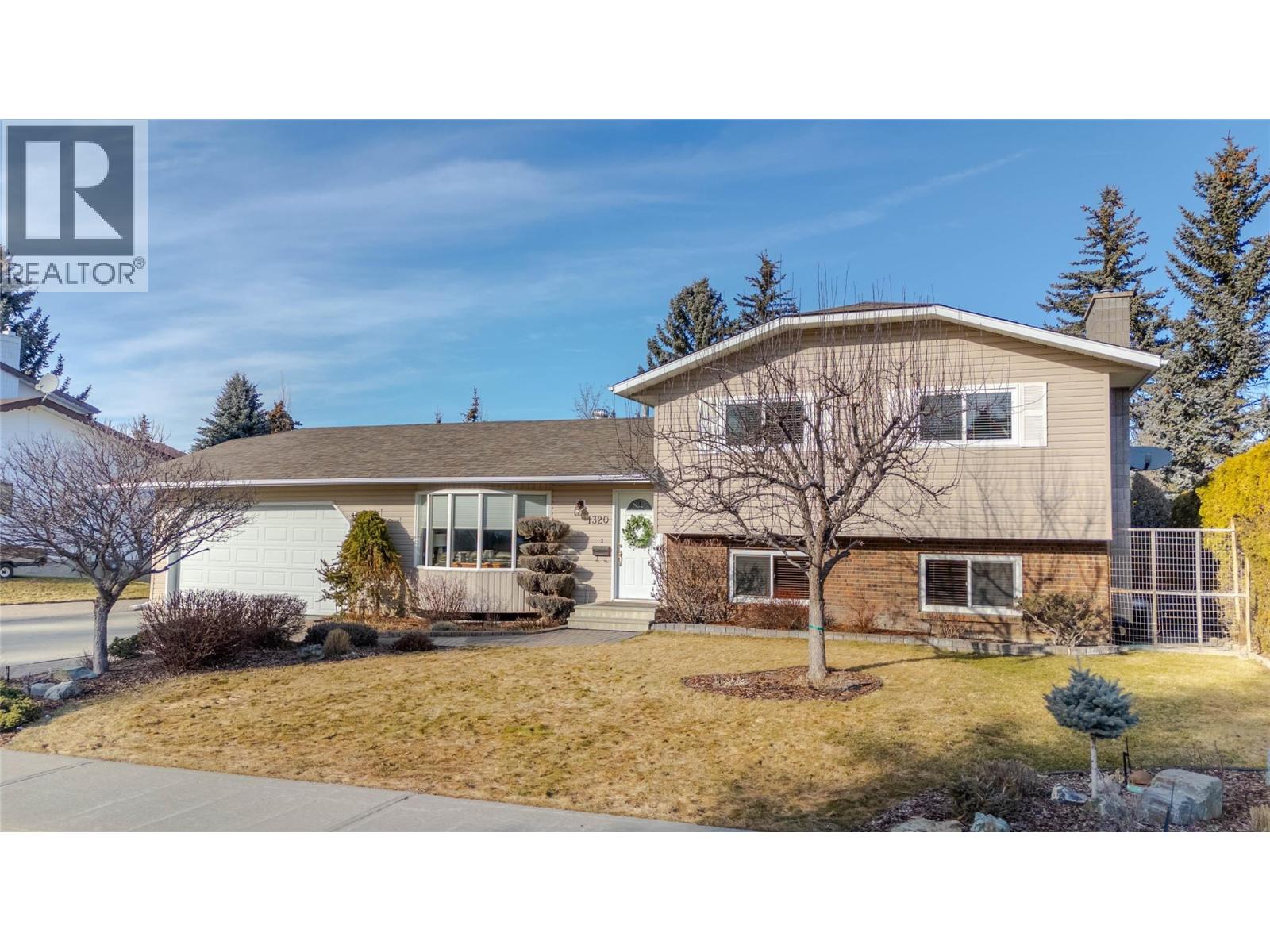 1320 15th Street S, Cranbrook, British Columbia V1C 5K2 - Photo 1 - 10375196