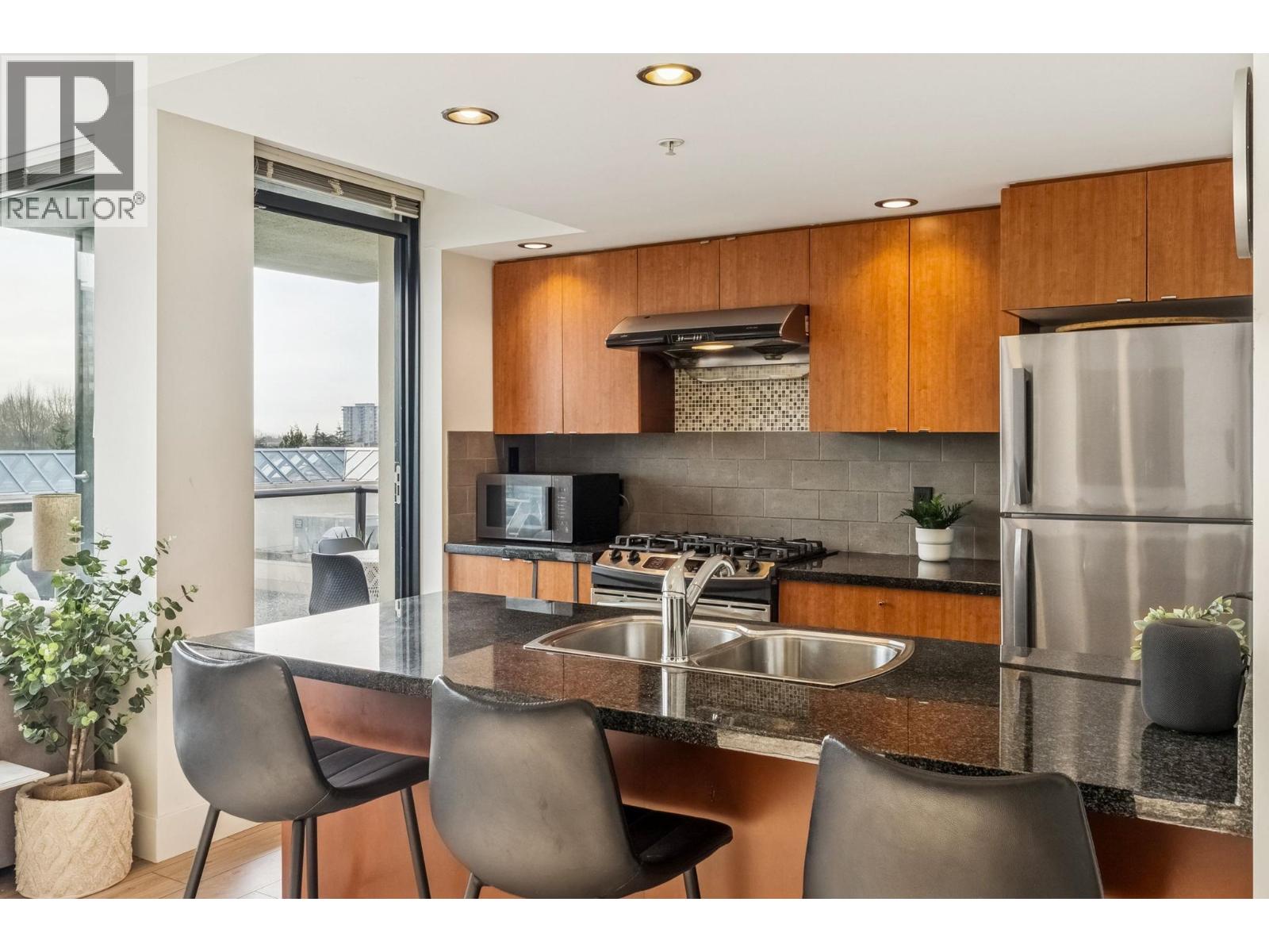 808 9180 HEMLOCK DRIVE, Richmond, British Columbia