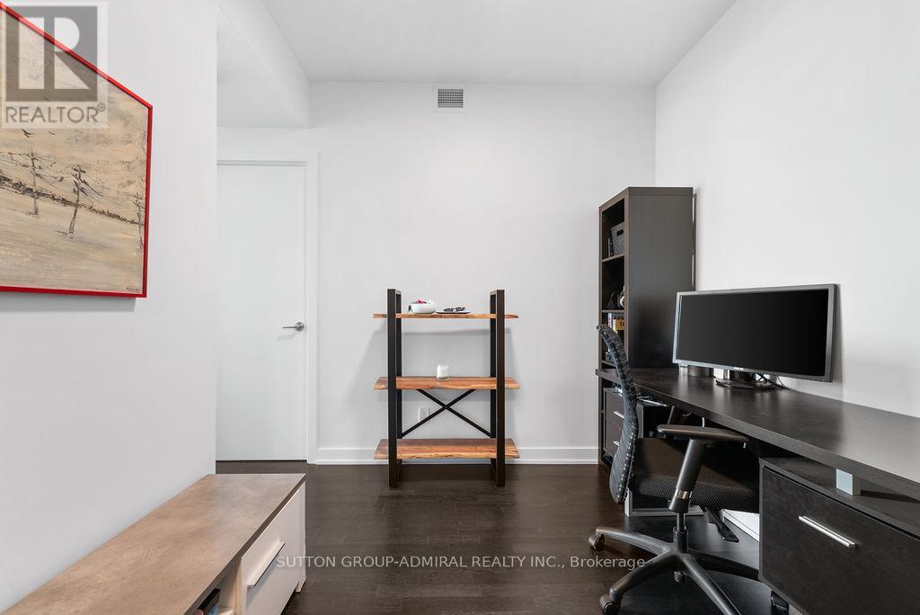 1105 - 501 St. Clair Avenue, Toronto, Ontario  M5P 0A2 - Photo 10 - C12767826