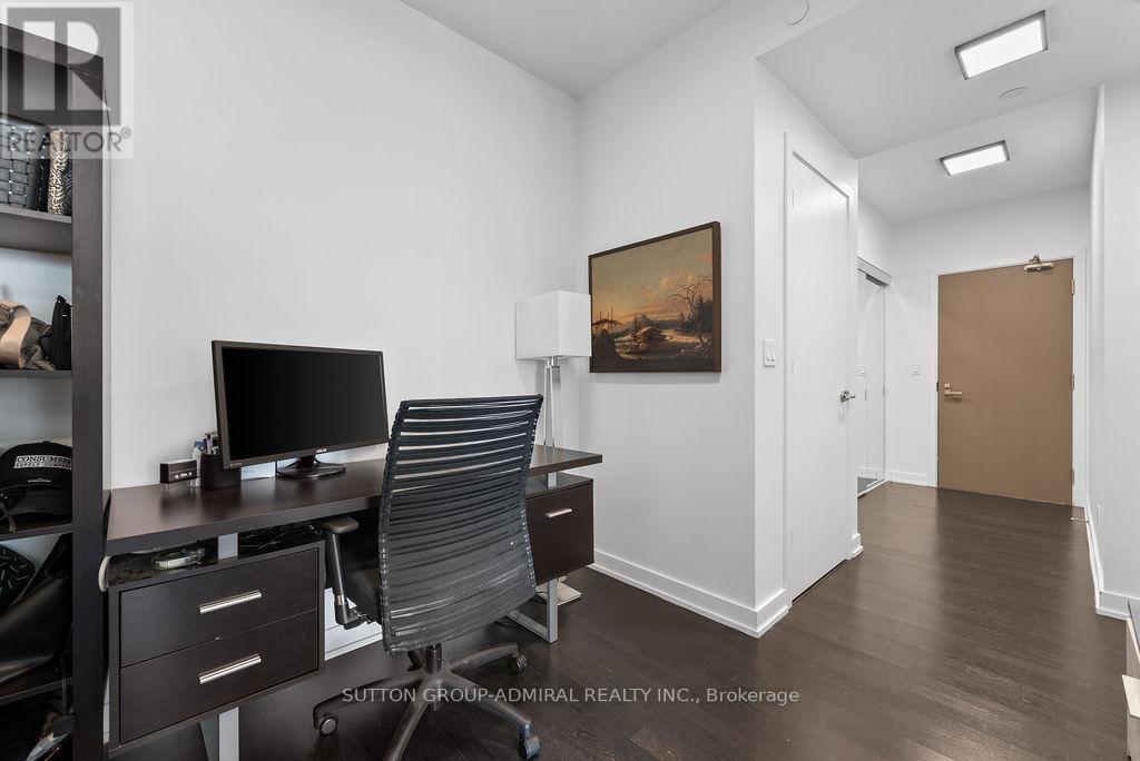 1105 - 501 St. Clair Avenue, Toronto, Ontario  M5P 0A2 - Photo 9 - C12767826