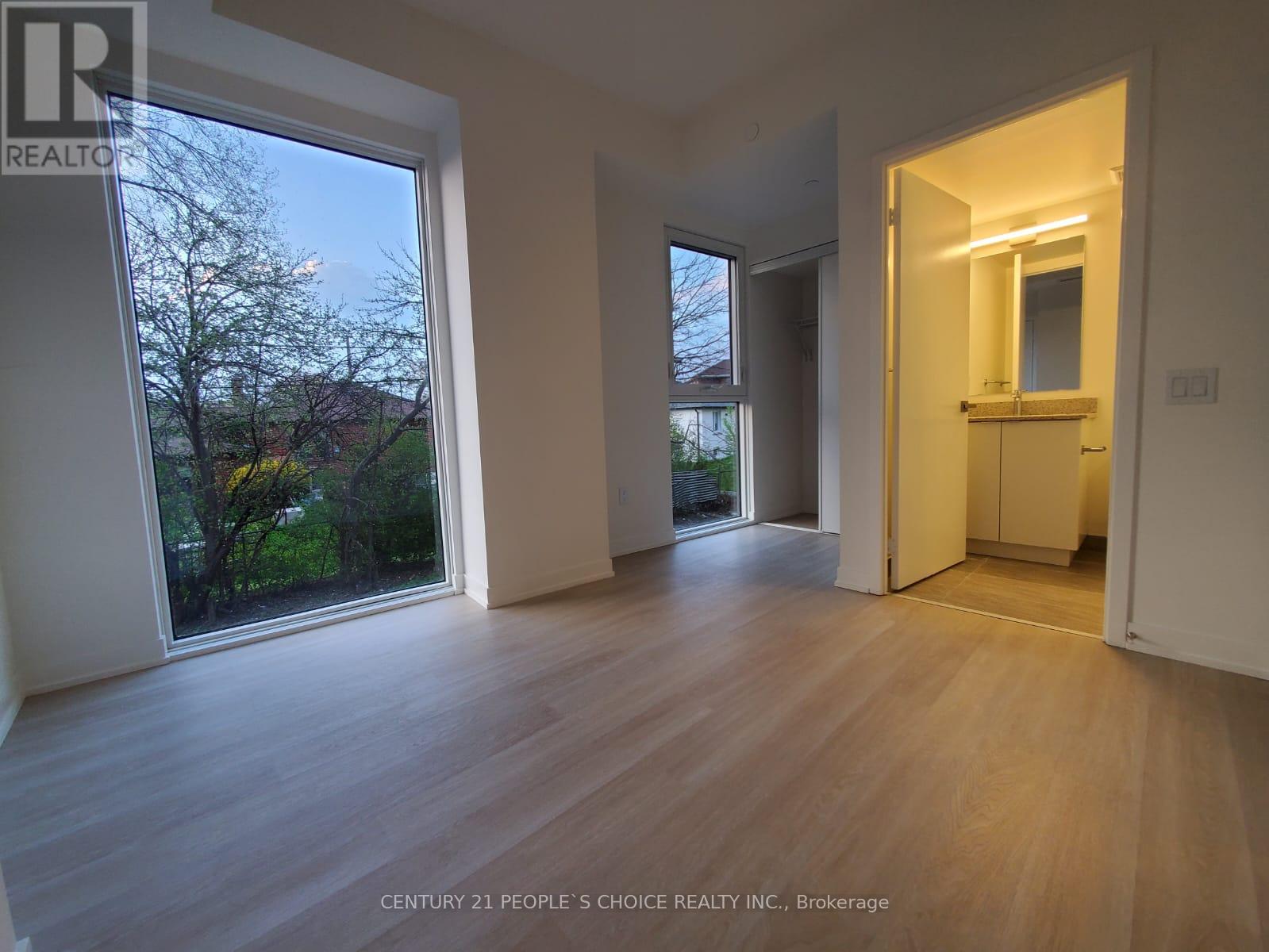 233 - 500 Wilson Avenue, Toronto, Ontario  M3H 0E5 - Photo 2 - C12767844