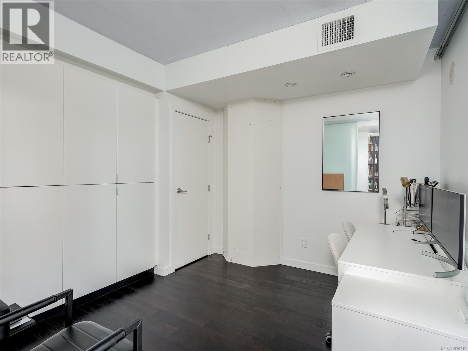 425 770 Fisgard St, Victoria, British Columbia  V8W 0B8 - Photo 25 - 1025218