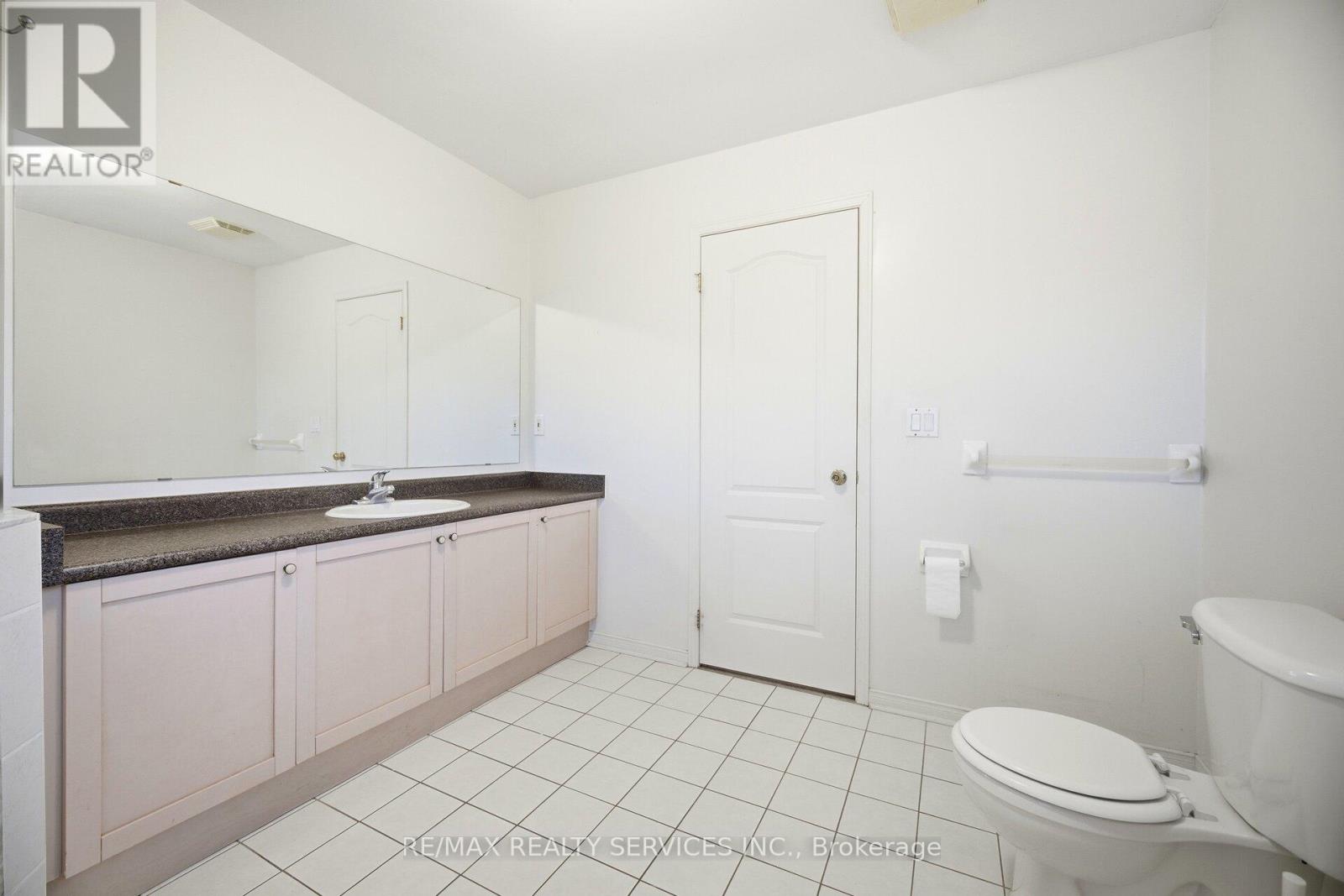 115 Woodvalley Drive, Brampton, Ontario  L7A 2E1 - Photo 26 - W12763302