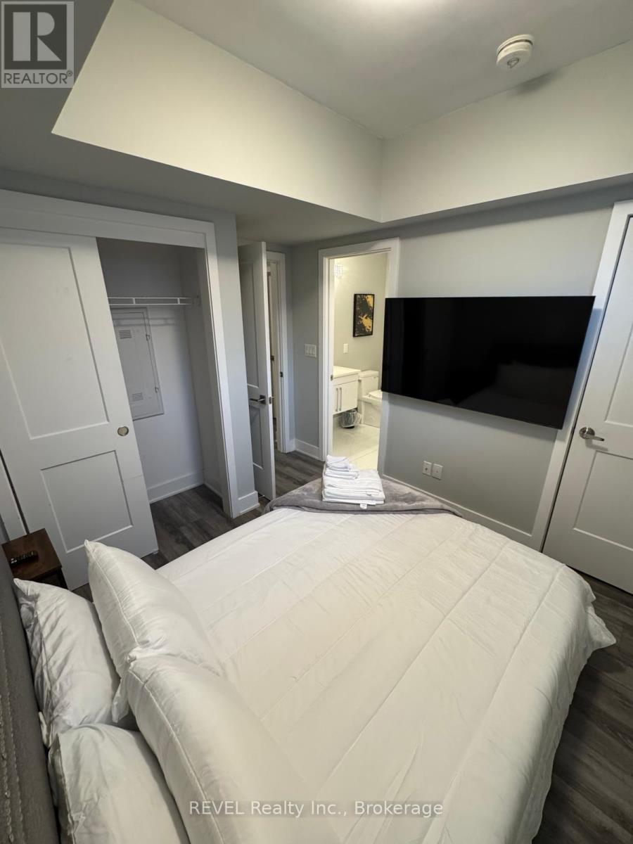 111 - 6065 Mcleod Road, Niagara Falls, Ontario  L2G 0Z7 - Photo 3 - X12737784