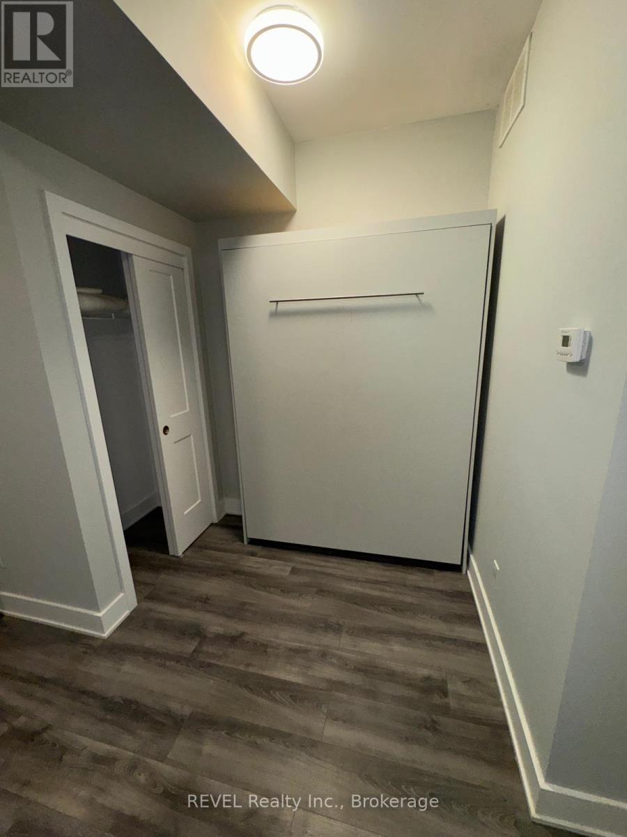 111 - 6065 Mcleod Road, Niagara Falls, Ontario  L2G 0Z7 - Photo 7 - X12737784