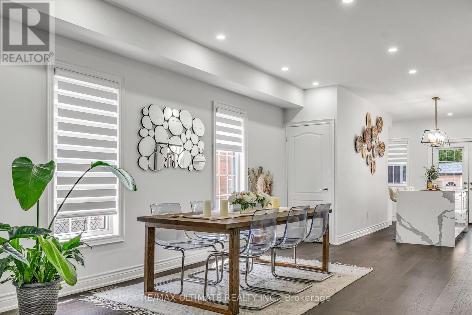 420 Harvie Avenue, Toronto, Ontario  M6E 4L8 - Photo 3 - W12767804