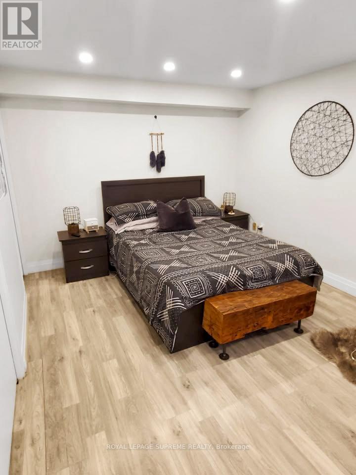 804 - 270 Scarlett Road, Toronto, Ontario  M6N 4X7 - Photo 10 - W12767830