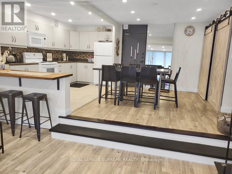 804 - 270 Scarlett Road, Toronto, Ontario  M6N 4X7 - Photo 7 - W12767830