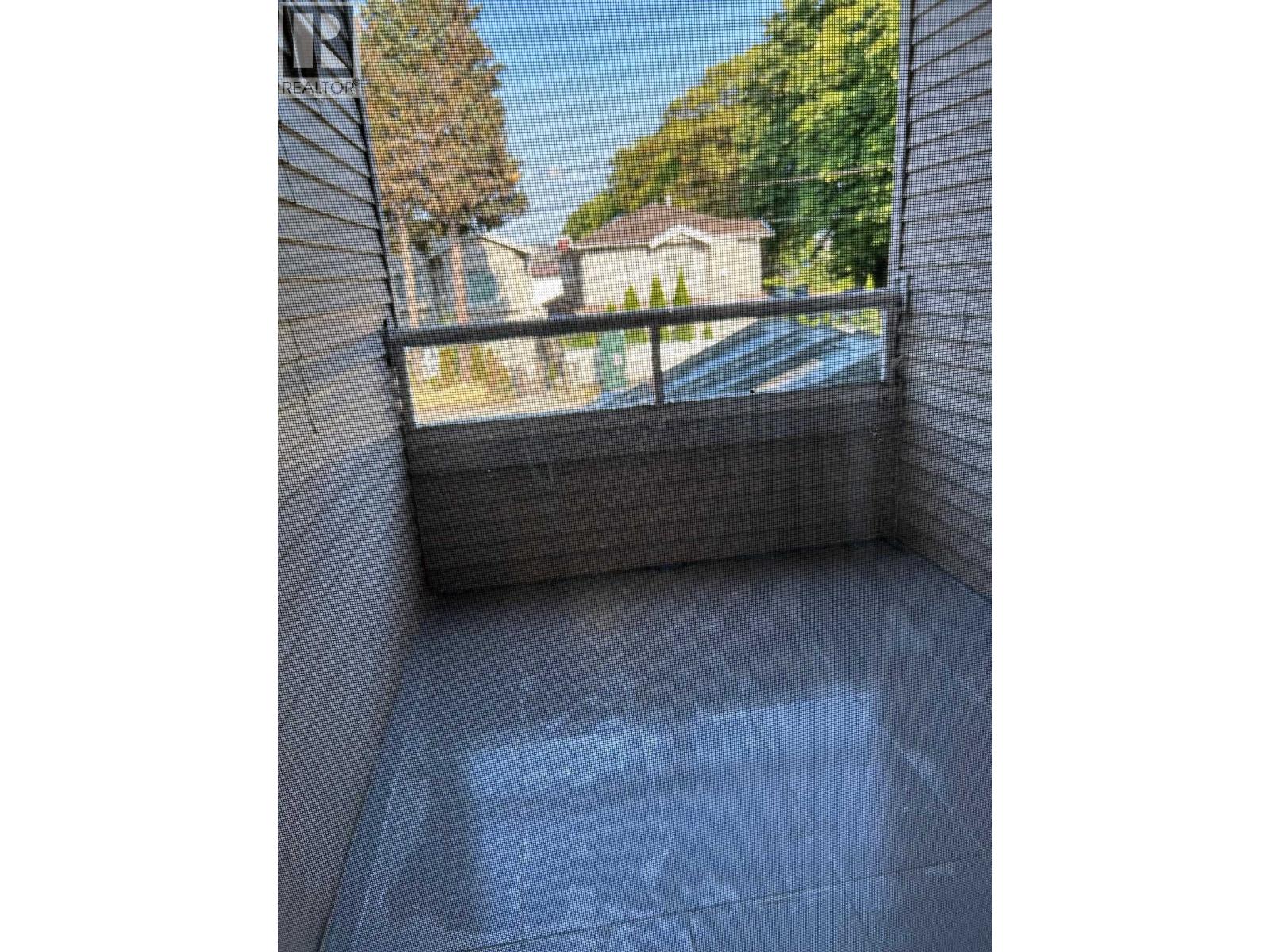 203 1958 E 47th Avenue, Vancouver, British Columbia  V5P 3X5 - Photo 4 - R3084975