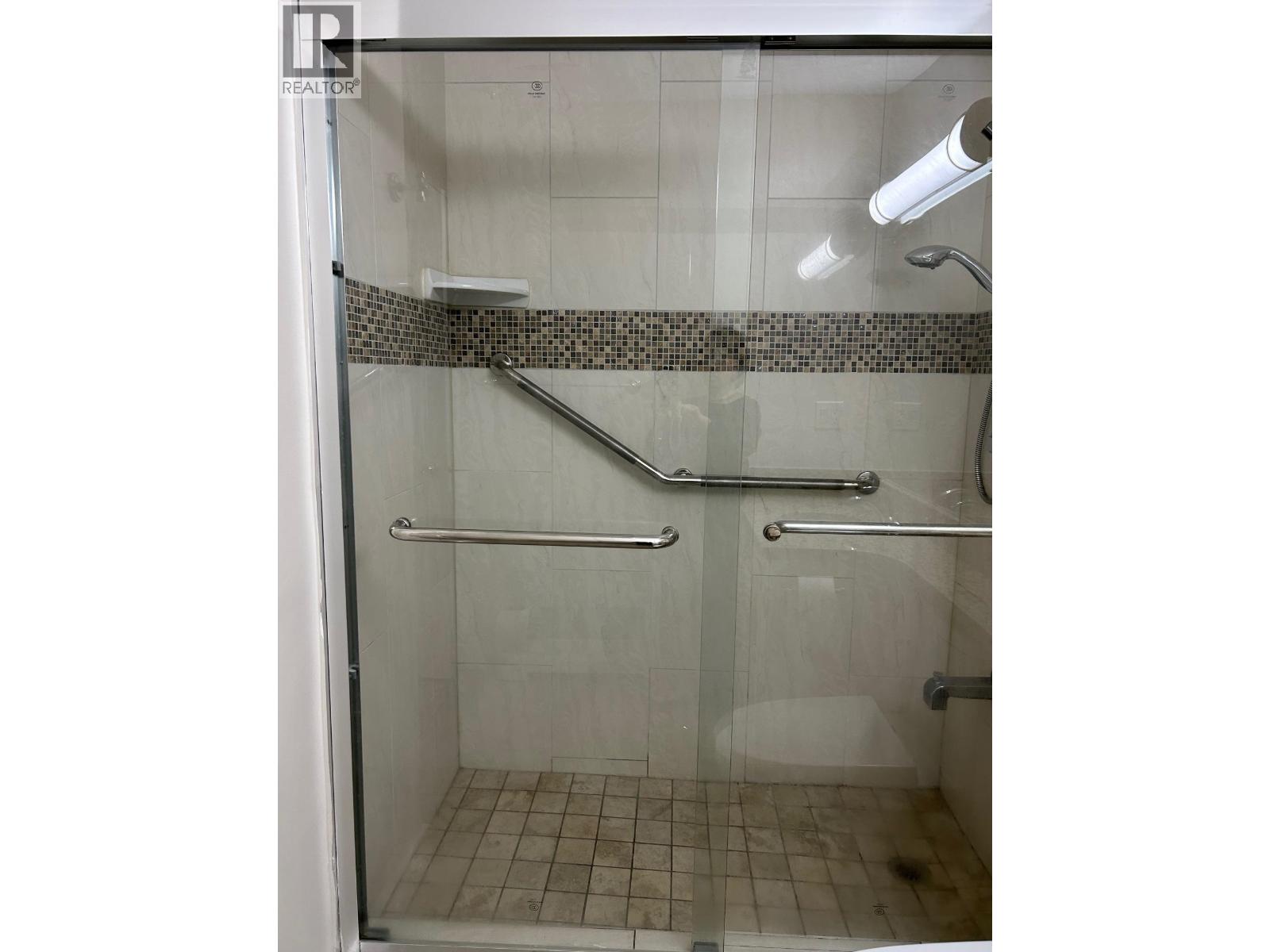 203 1958 E 47th Avenue, Vancouver, British Columbia  V5P 3X5 - Photo 18 - R3084975