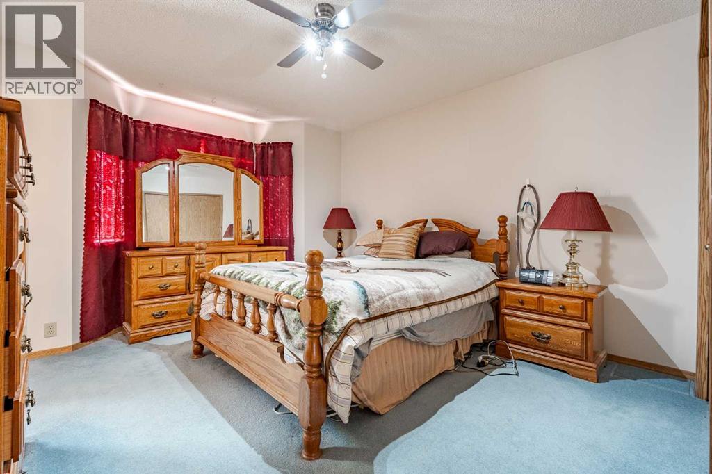 82 Martinridge Crescent Ne, Calgary, Alberta  T3J 3M4 - Photo 18 - A2274009