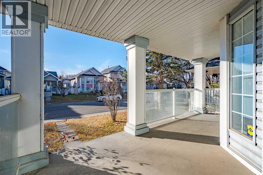 82 Martinridge Crescent Ne, Calgary, Alberta  T3J 3M4 - Photo 2 - A2274009