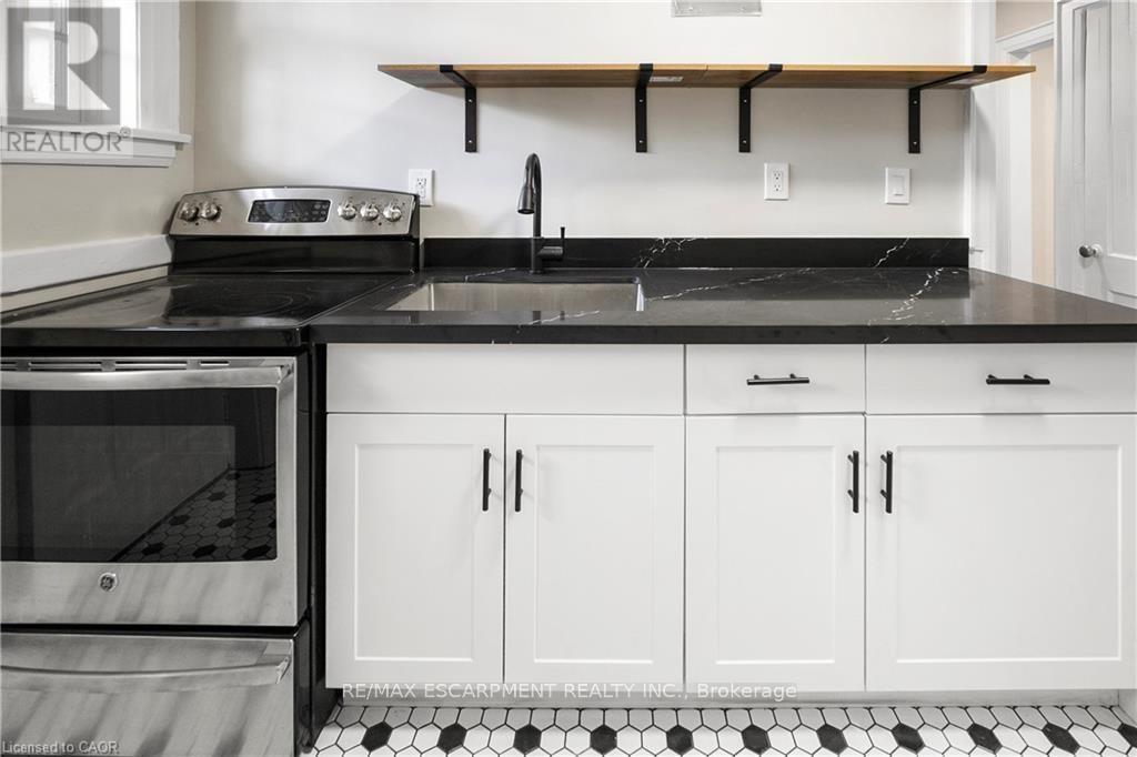 7 - 316 Aberdeen Avenue, Hamilton, Ontario  L8P 2R5 - Photo 15 - X12767834