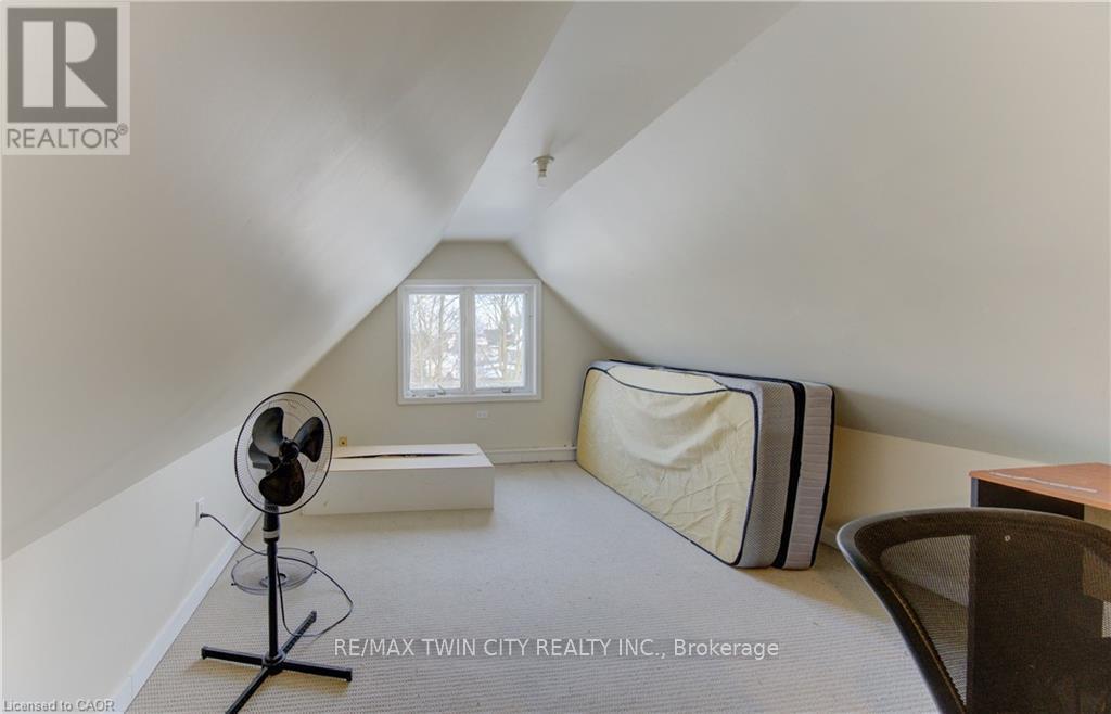 61 Waterloo Street, Kitchener, Ontario  N2H 3V1 - Photo 16 - X12767854