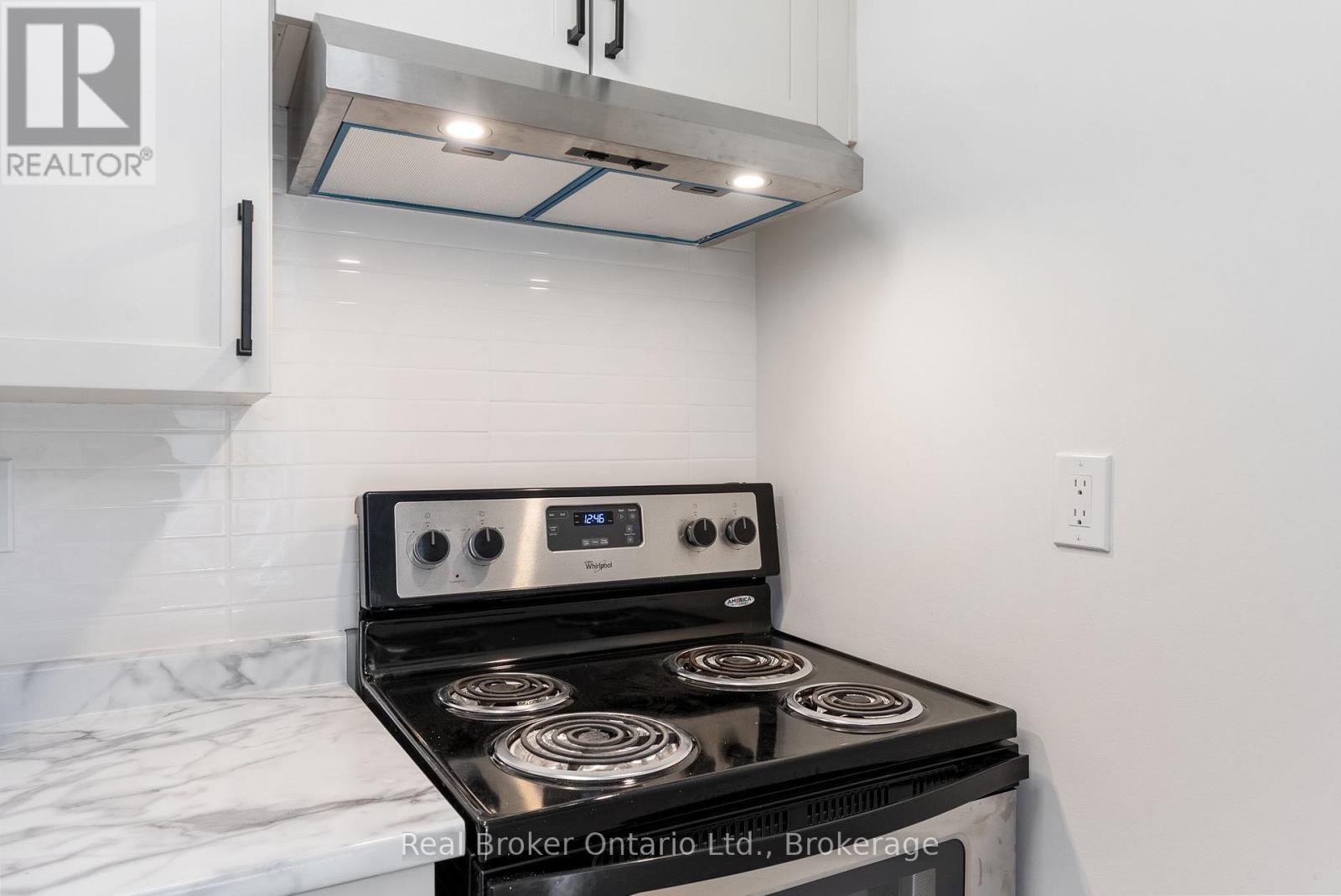 7 - 985 Kingsway Drive, Burlington, Ontario  L7T 3J1 - Photo 12 - W12767936