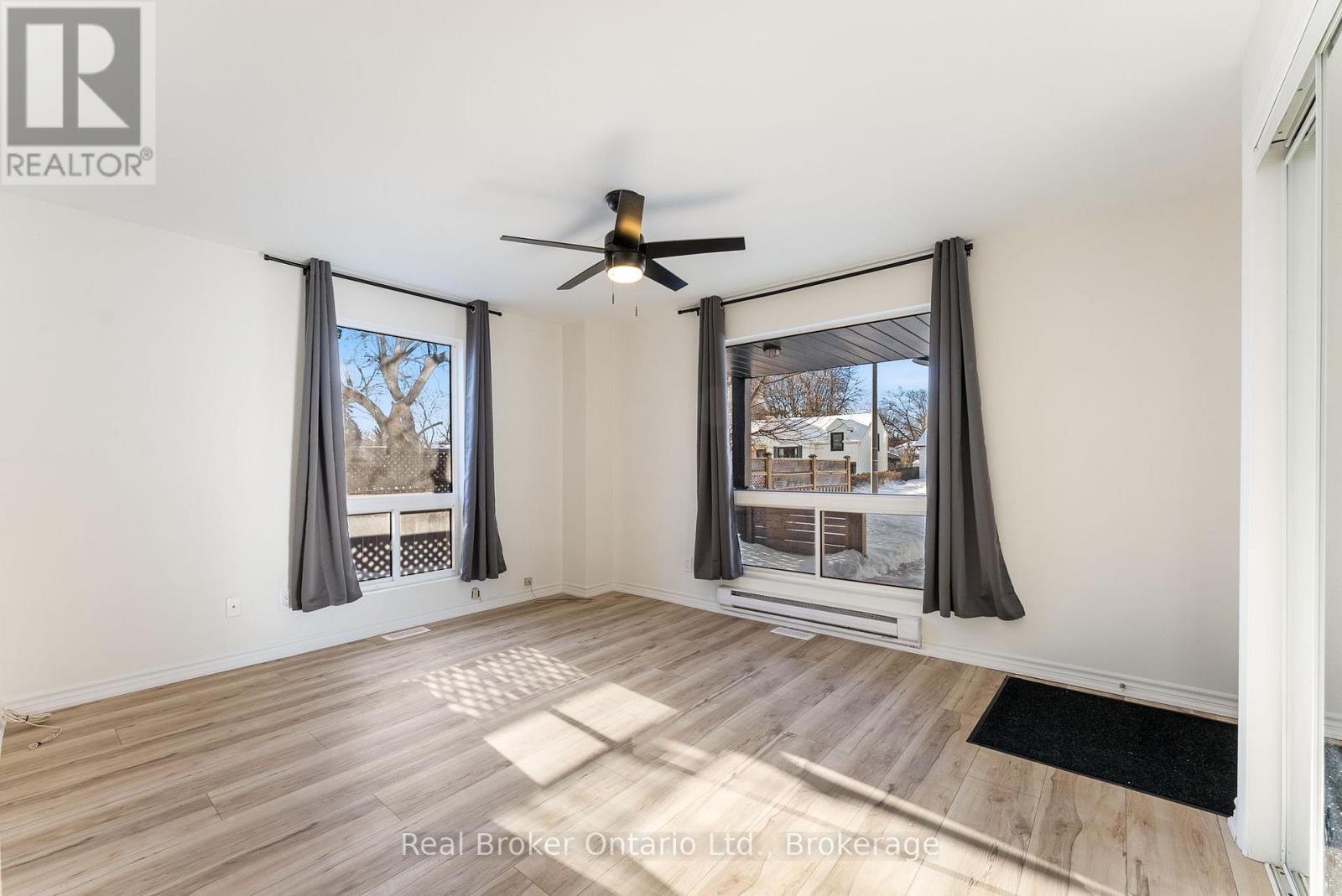 7 - 985 Kingsway Drive, Burlington, Ontario  L7T 3J1 - Photo 9 - W12767936