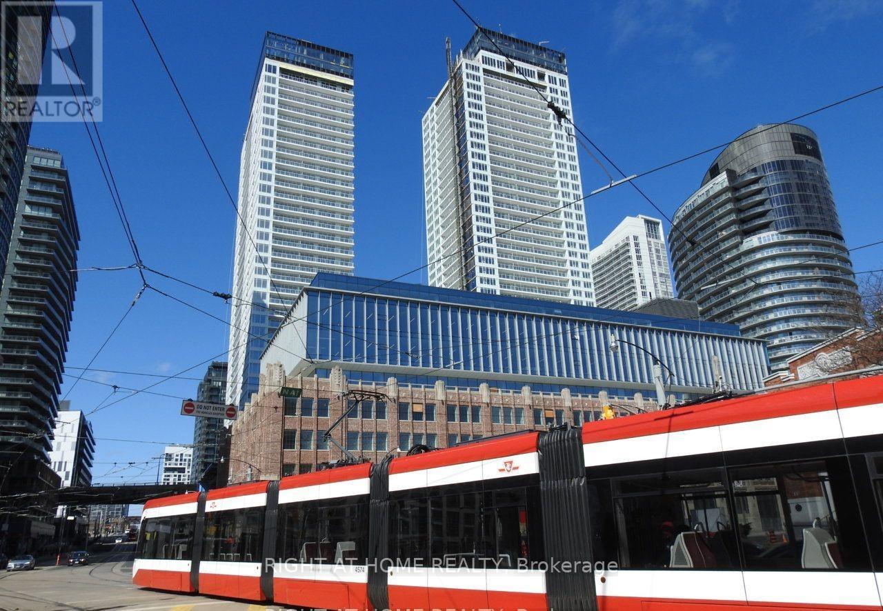 4110 - 17 Bathurst Street E, Toronto, Ontario  M6A 2E1 - Photo 16 - C12693940