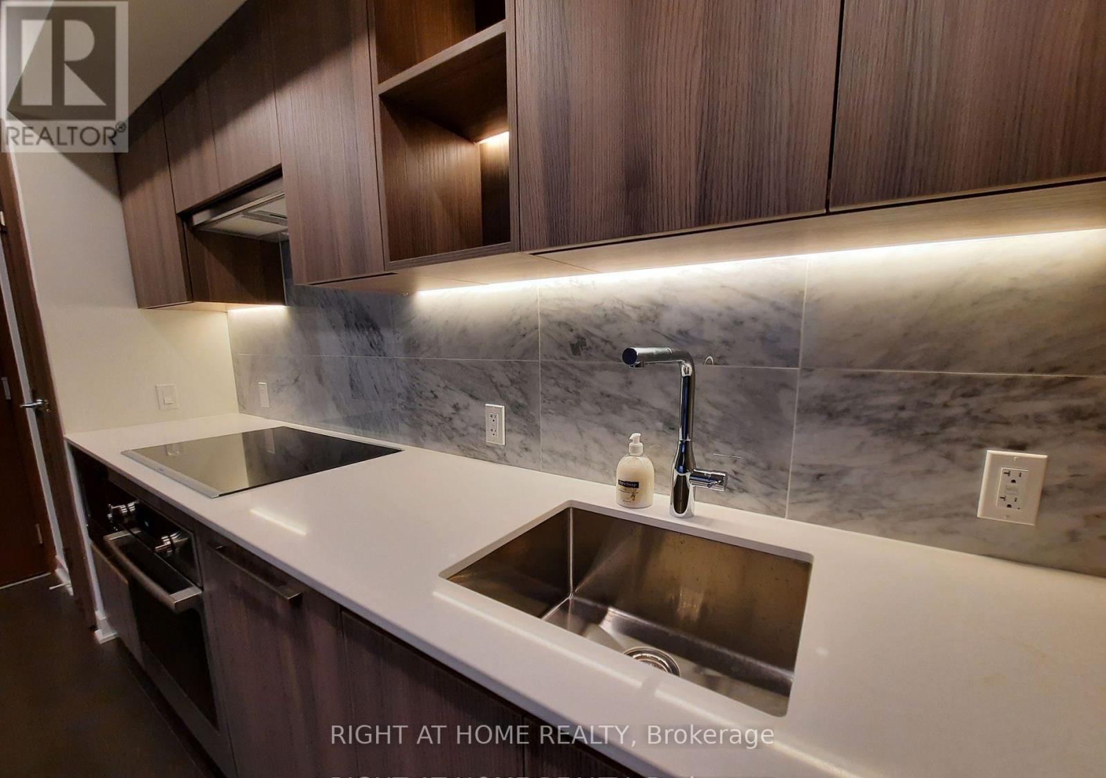 4110 - 17 Bathurst Street E, Toronto, Ontario  M6A 2E1 - Photo 11 - C12693940