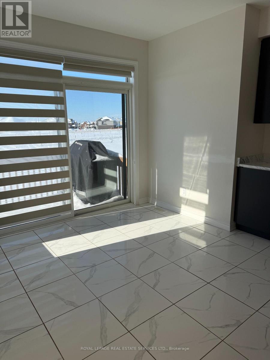 27 Rochester Drive, Barrie, Ontario  L9J 0V9 - Photo 14 - S12765516