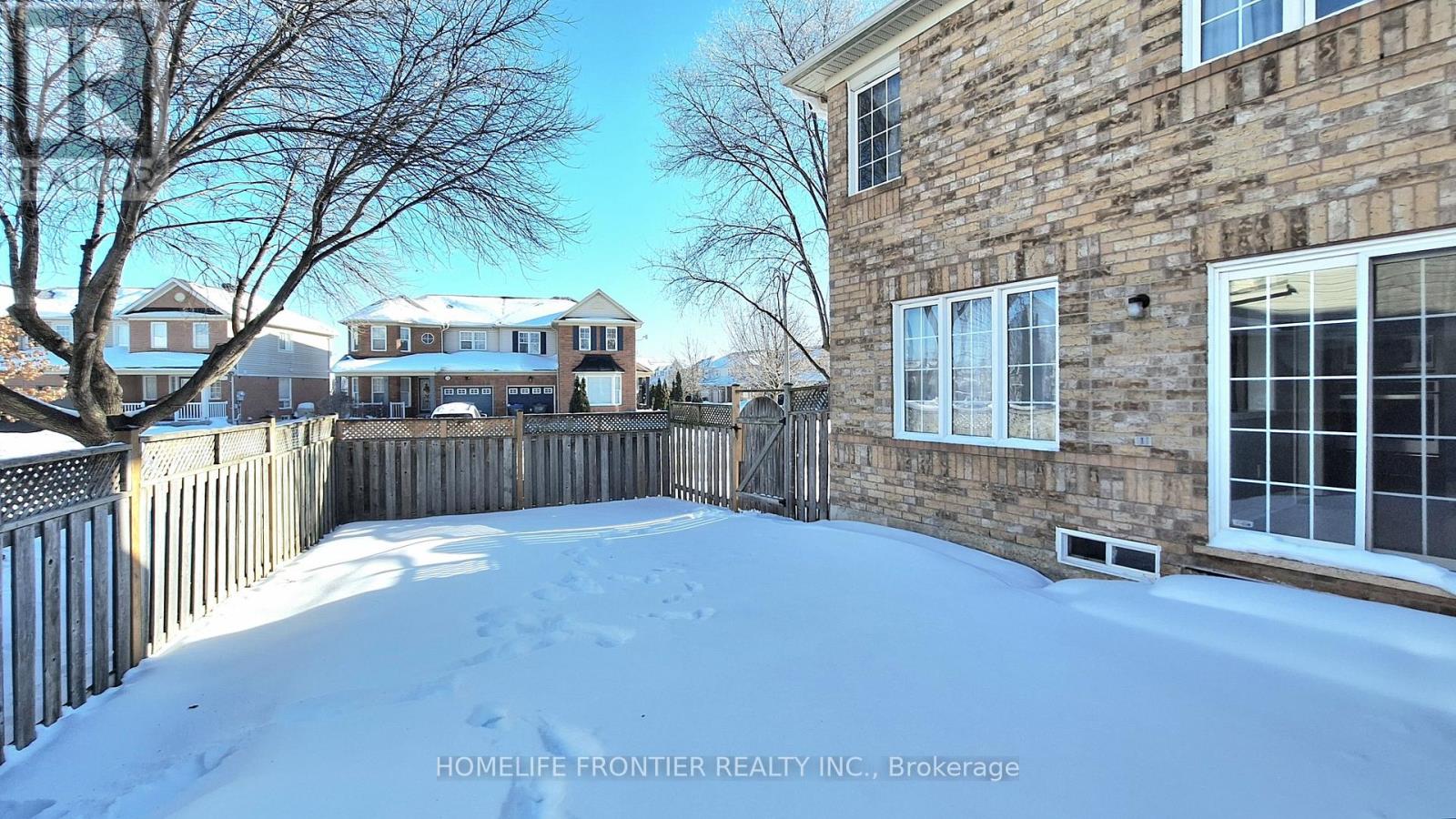 53 Frontenac Crescent, Brampton, Ontario  L7A 3M8 - Photo 38 - W12766544