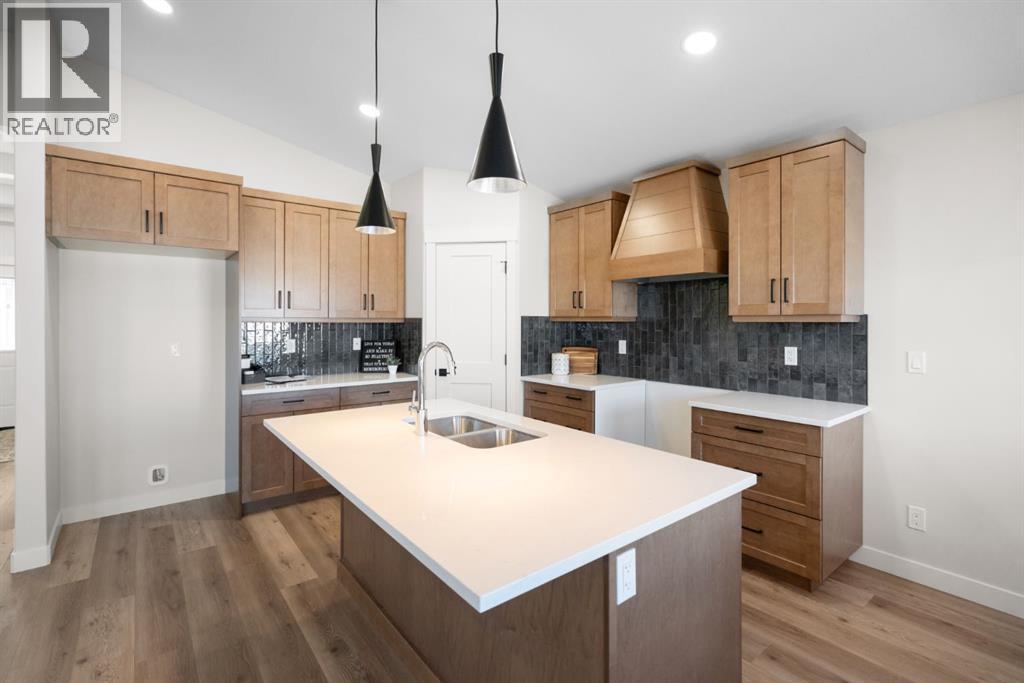 7512 37a Avenue, Camrose, Alberta  T4V 5B8 - Photo 10 - A2267106