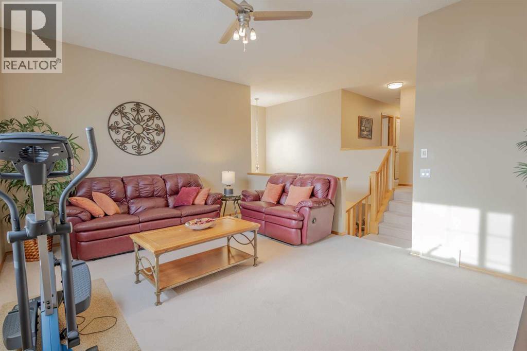 20 Tuscany Ridge Crescent Nw, Calgary, Alberta  T3L 3C8 - Photo 15 - A2282664