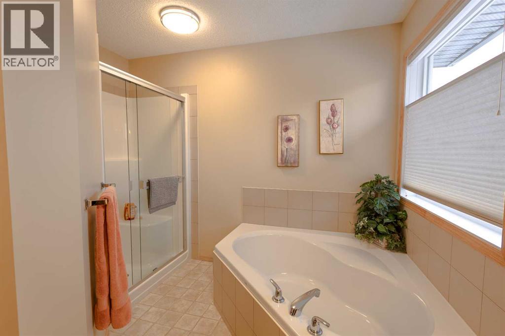 20 Tuscany Ridge Crescent Nw, Calgary, Alberta  T3L 3C8 - Photo 21 - A2282664