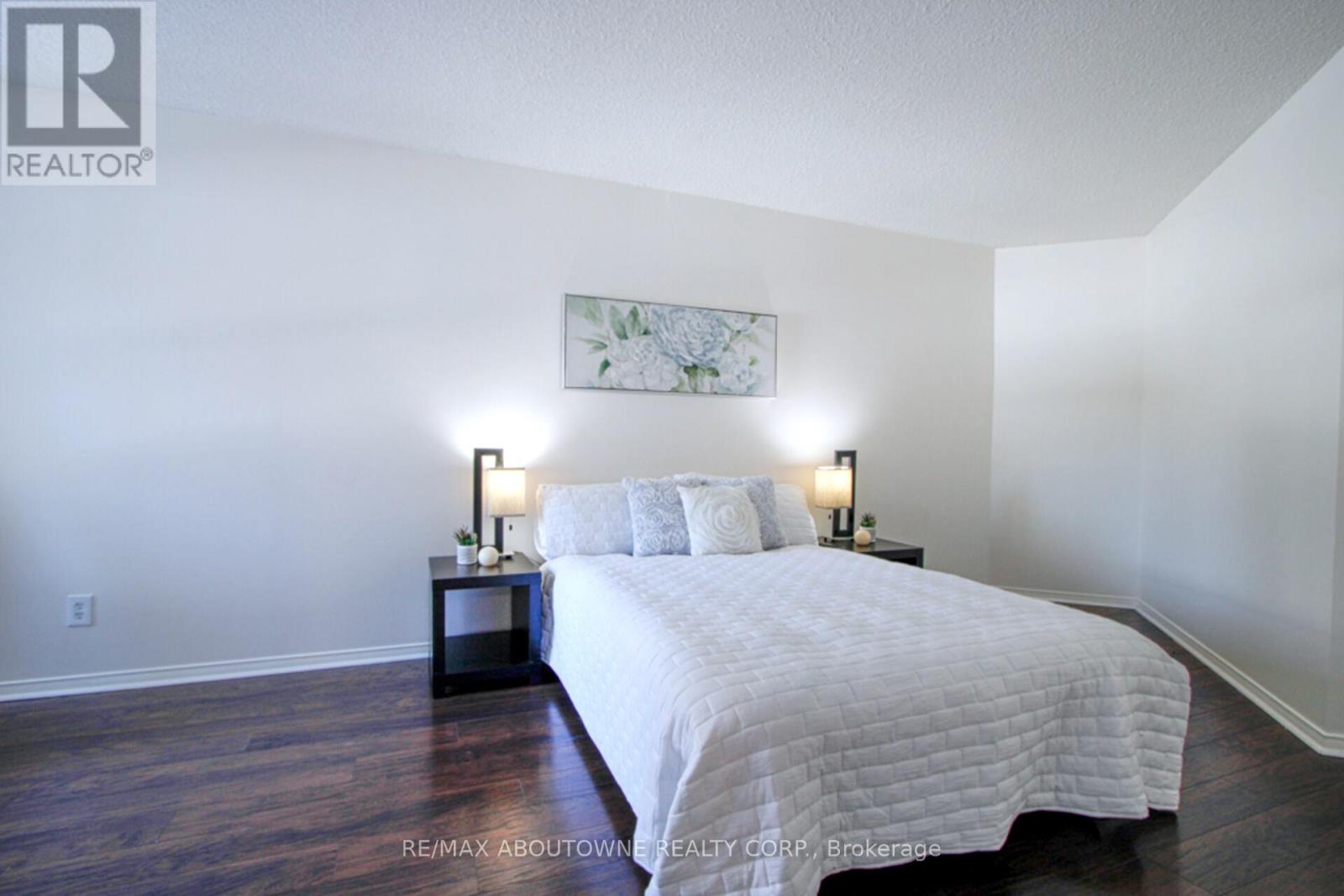 216 - 1485 Lakeshore Road E, Mississauga, Ontario  L5E 3G2 - Photo 19 - W12766058