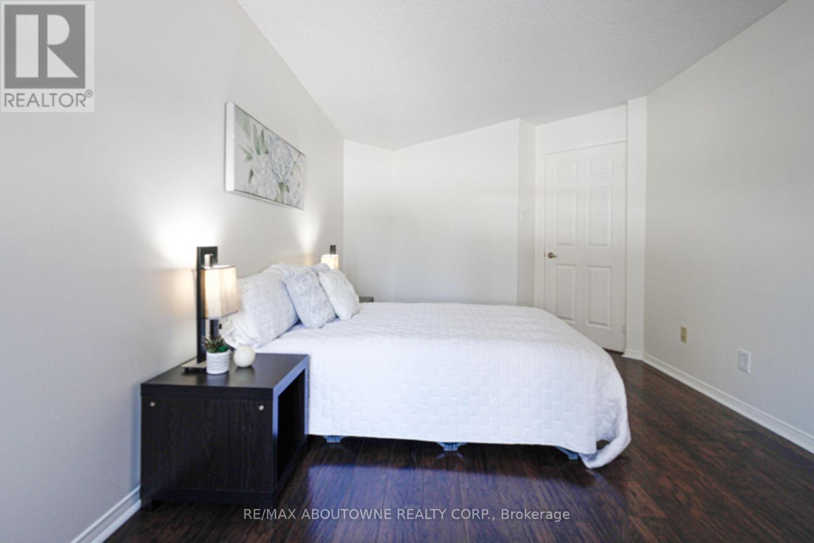 216 - 1485 Lakeshore Road E, Mississauga, Ontario  L5E 3G2 - Photo 20 - W12766058