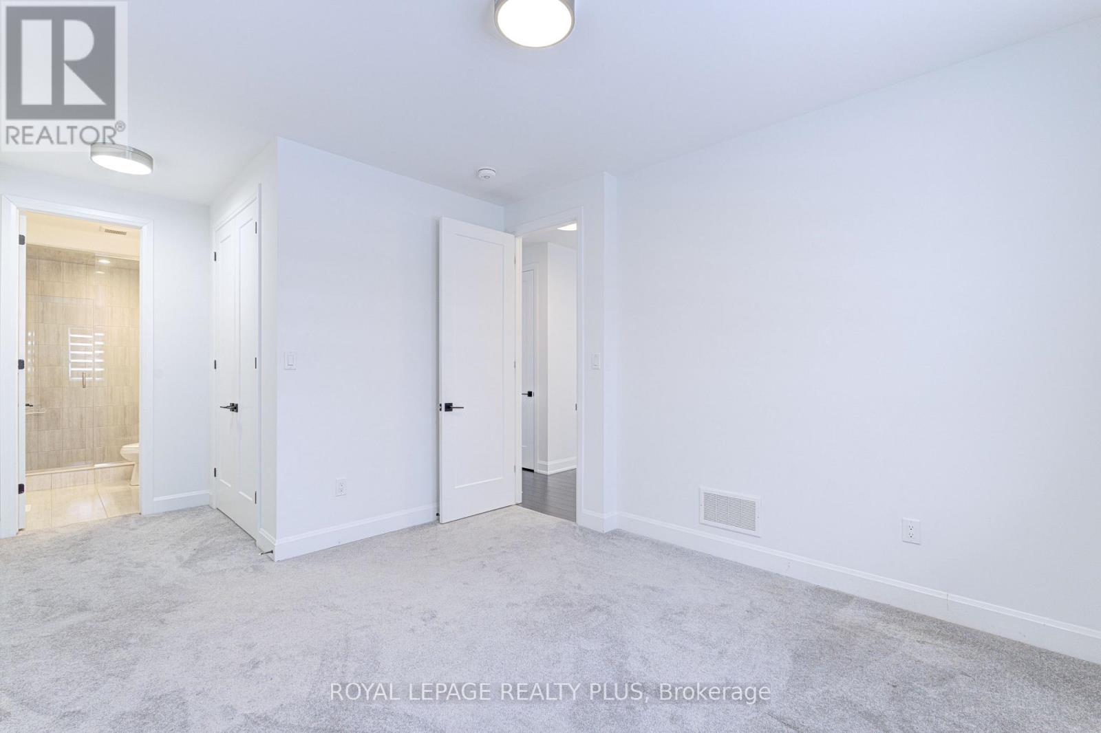 1479 Lakeport Crescent, Oakville, Ontario  L6H 7G1 - Photo 28 - W12767088