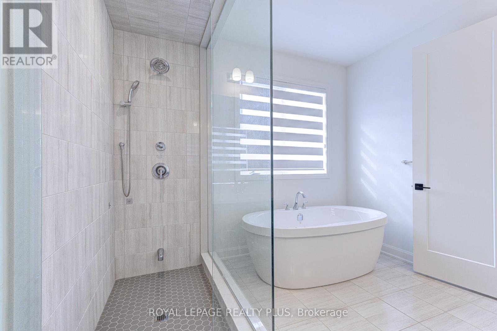 1479 Lakeport Crescent, Oakville, Ontario  L6H 7G1 - Photo 33 - W12767088