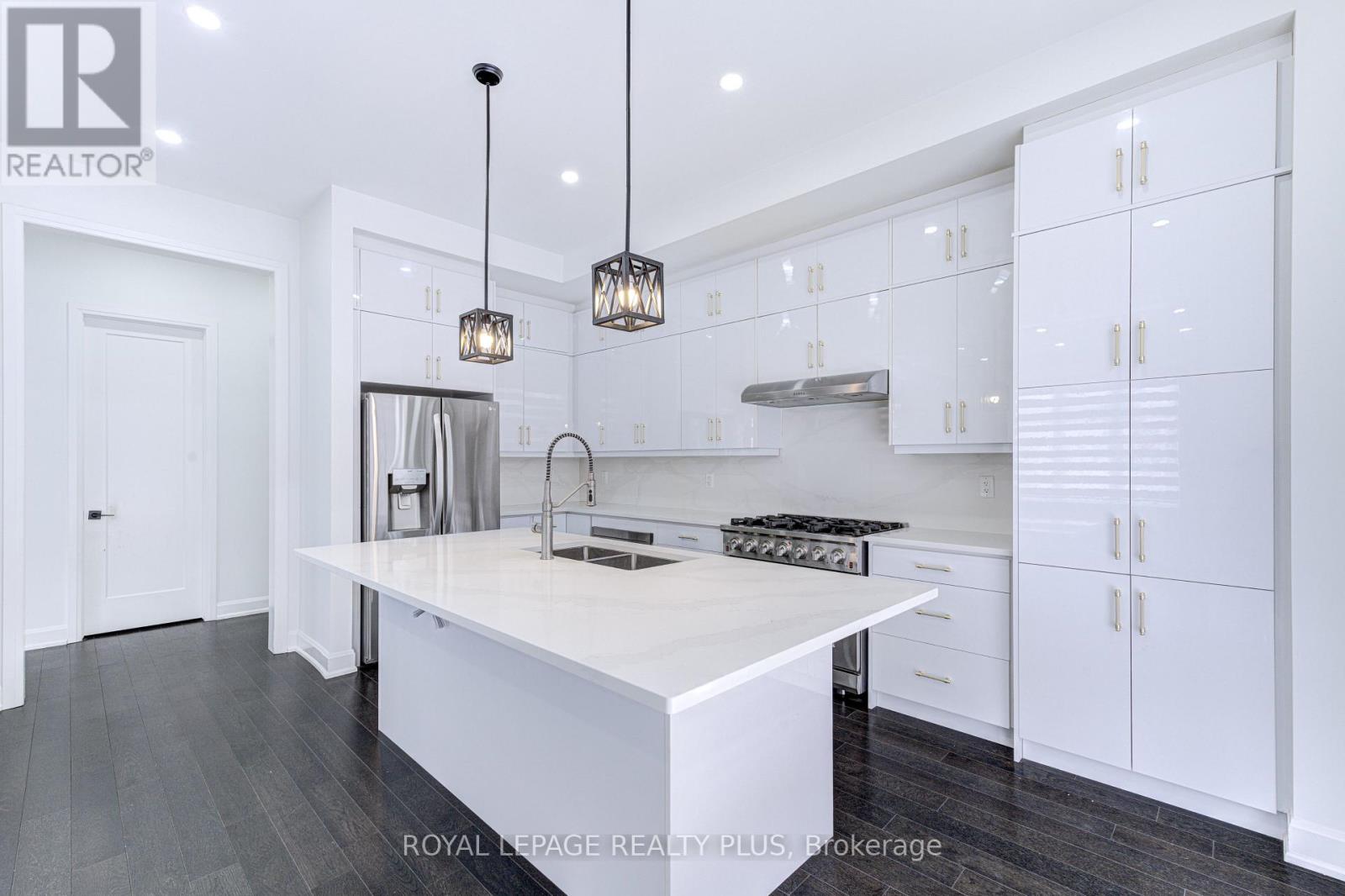 1479 Lakeport Crescent, Oakville, Ontario  L6H 7G1 - Photo 19 - W12767088